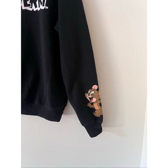 Tom & Jerry Pullover Women’s sweater size Small - Picture 2 of 8